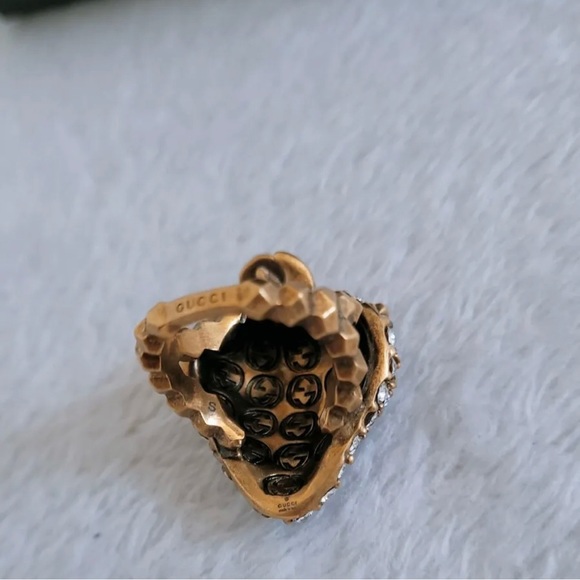 Authentic Gucci Strawberry Ring with white Crystal - Picture 9 of 13